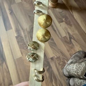 Gold tone vintage costume clip on earrings